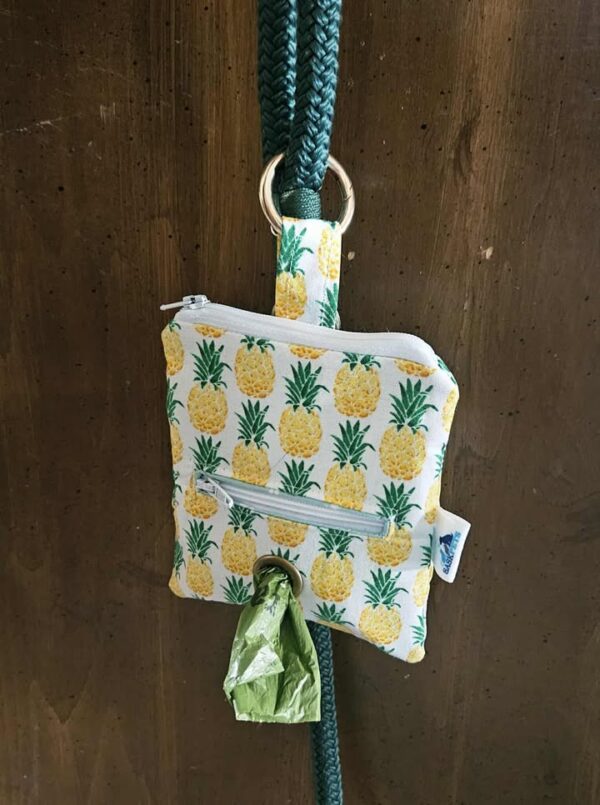 Poo Pouch Deluxe